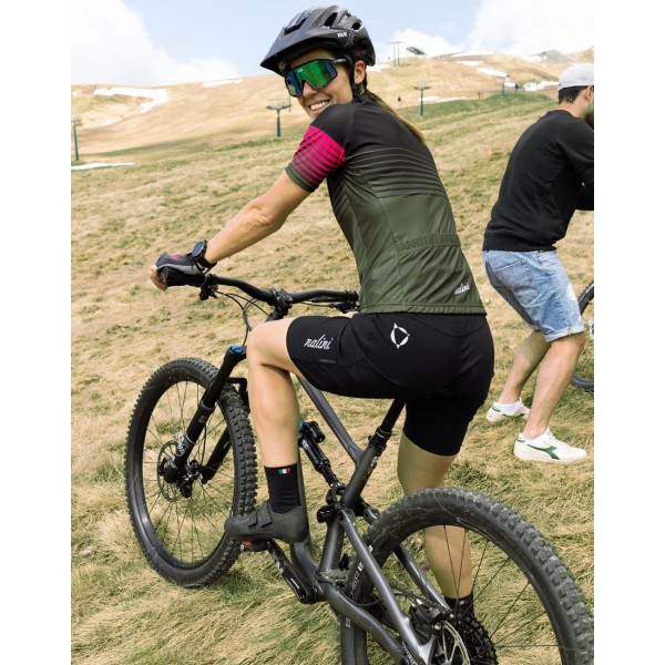 Cross Lady Radtrikot Damen kurzarm dunkelgrün/schwarz (E22-4400) Cross Lady Radtrikot Damen kurzarm dunkelgrün/schwarz (E22-4400)