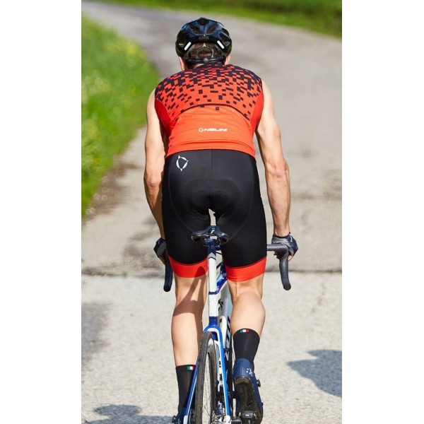 New Color Bib Short Trägerhose kurz schwarz/rot New Color Bib Short Trägerhose kurz schwarz/rot