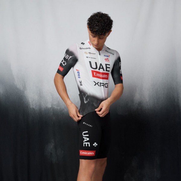 Herren Pissei UAE Team Emirates 2025 Magistrale trikot Radtrikot Kaufen